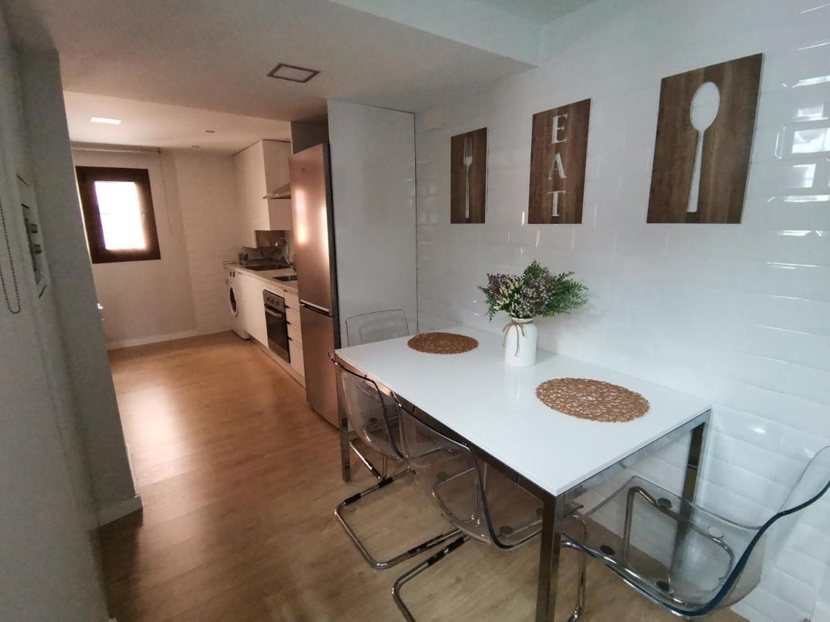 Apartamento Ilarcuris Con Patio Privado Toledo Luaran gambar