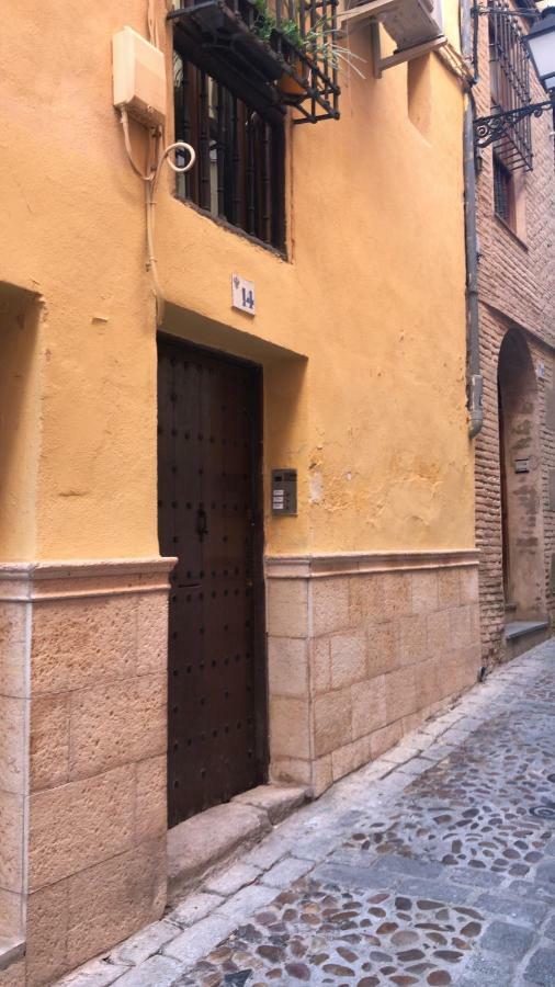 Apartamento Ilarcuris Con Patio Privado Toledo Luaran gambar